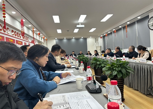 自治區(qū)科技廳黨組書記王成，烏魯木齊副市長祁曉冰帶隊(duì)對我市科技創(chuàng)新工作進(jìn)行調(diào)研